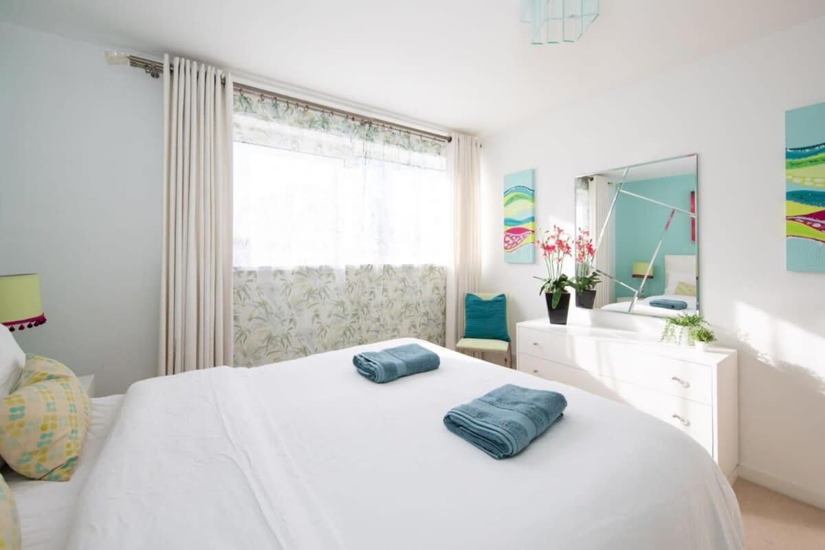 Sunny & Modern Near The Beach & Village W Parking East Wittering Esterno foto